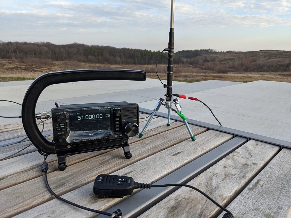 Comet HFJ-350M Portable Telescopic Antenna - 3-50MHz 9-Band HF